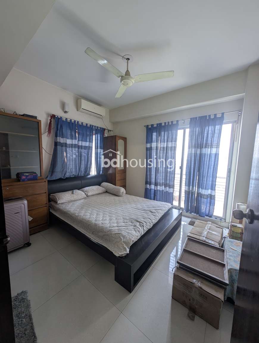3 bed room Flat near Dhanmondi, Dhaka -1209, Apartment/Flats at Rayerbazar