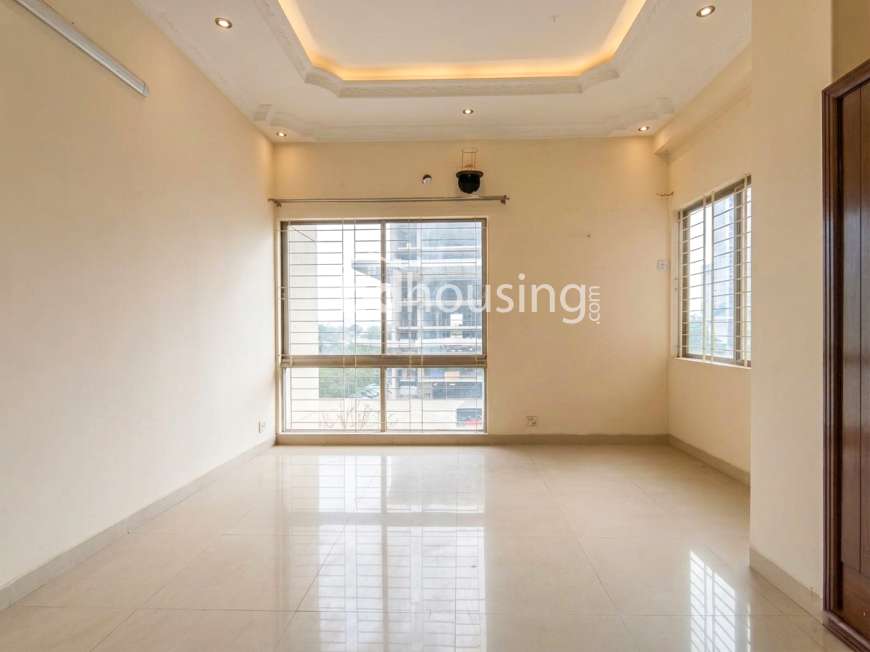 1922 sqft used apartment in Niketan, Apartment/Flats at Niketon