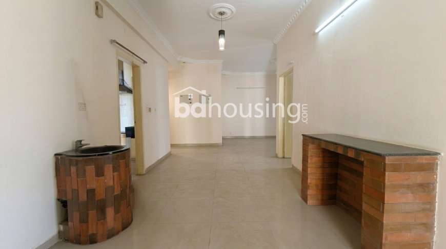 1922 sqft used apartment in Niketan, Apartment/Flats at Niketon