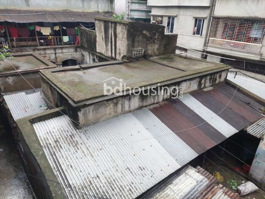 Sukher Nir, Independent House at Lakshmi bazar