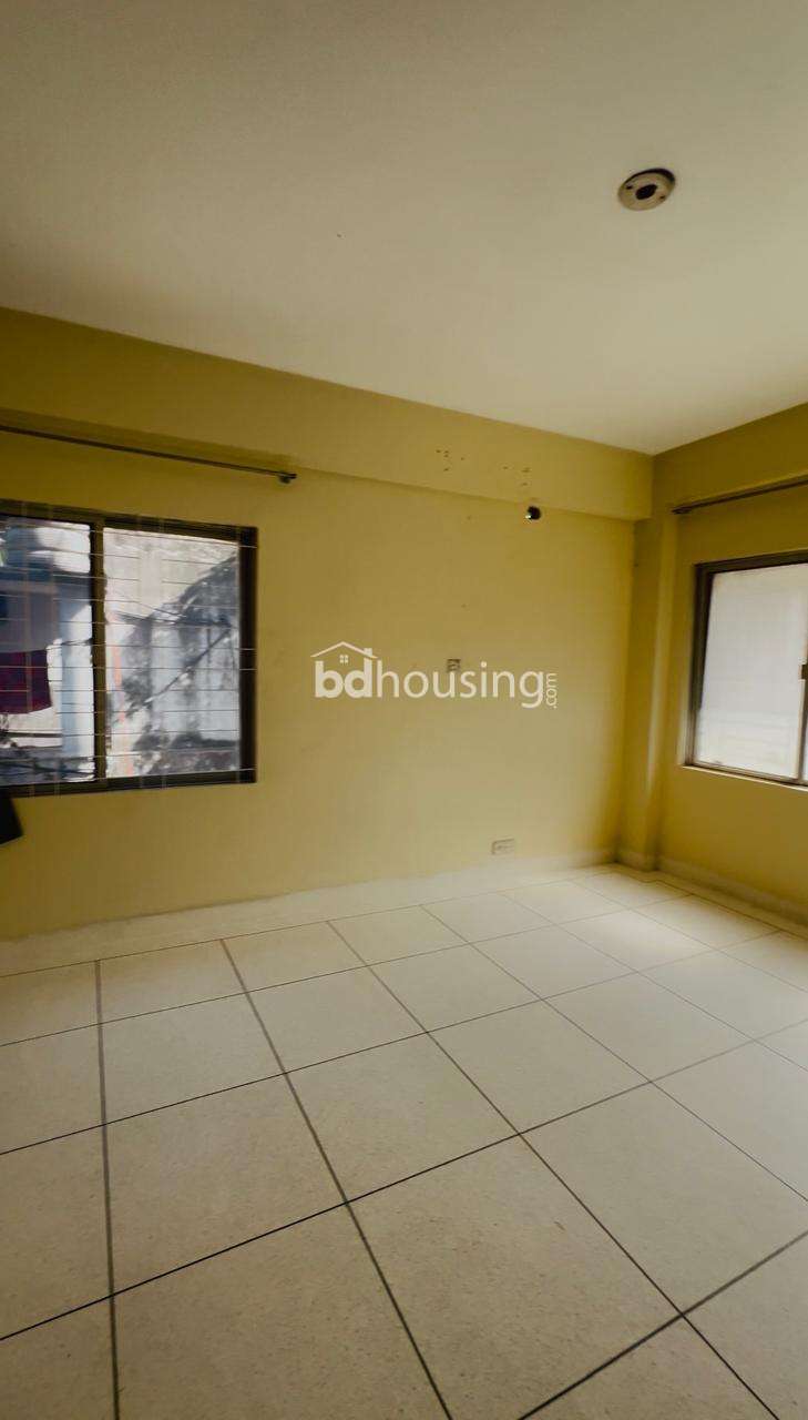 Flat for Sale at Dhanmondi, Apartment/Flats at Dhanmondi