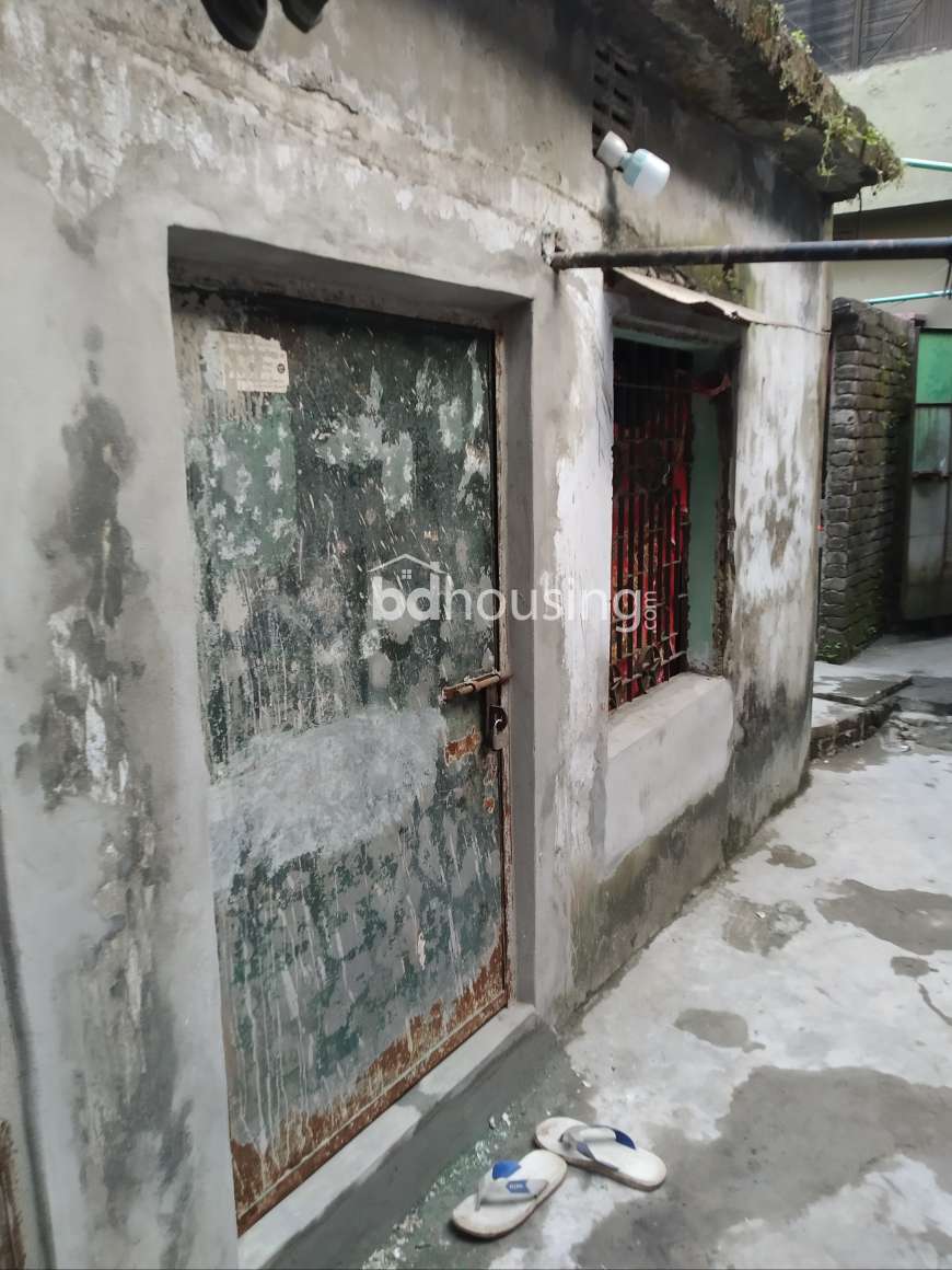 NA, Independent House at Jatrabari