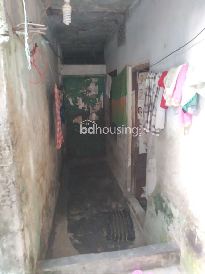 NA, Independent House at Jatrabari