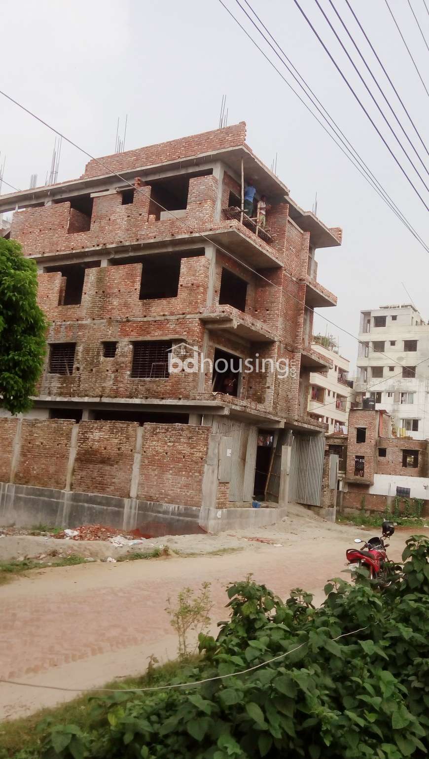 A 3 Storied full Bldg with easy access to Beribadh-Uttara-Tangi Bridge-300ft Road-Bashundhara, Independent House at Pallabi