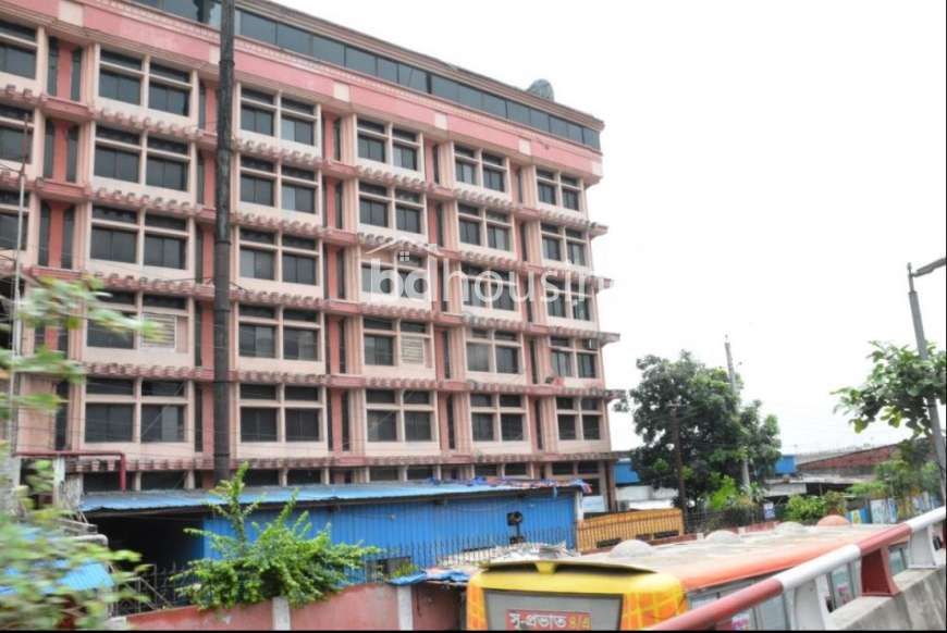 Commercial Space in the corner of Progoti Shoroni and Bishwa Road Flyover, Industrial Space at Badda