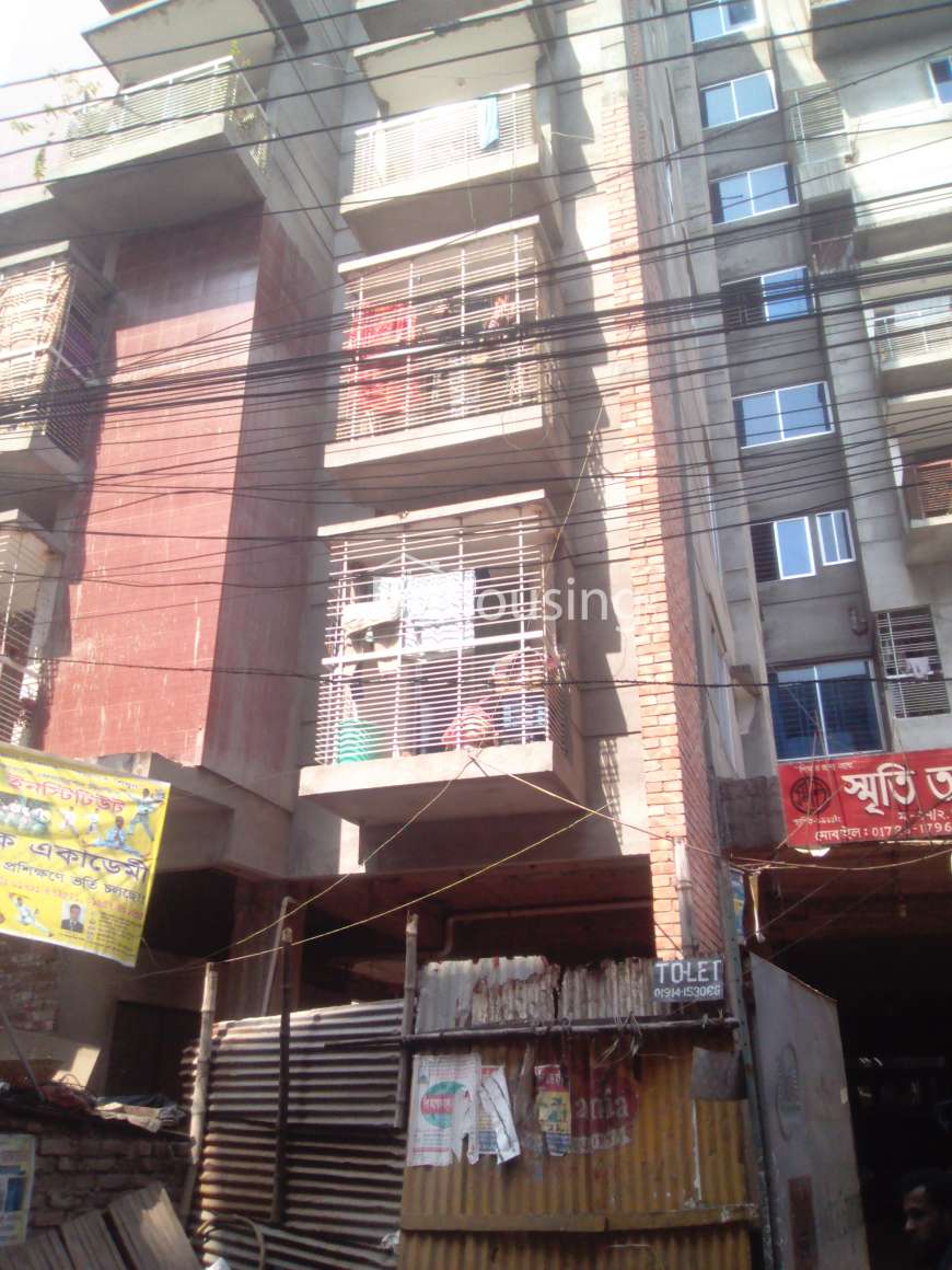 almost ready flat at merul badda near hatirjel , Apartment/Flats at Badda