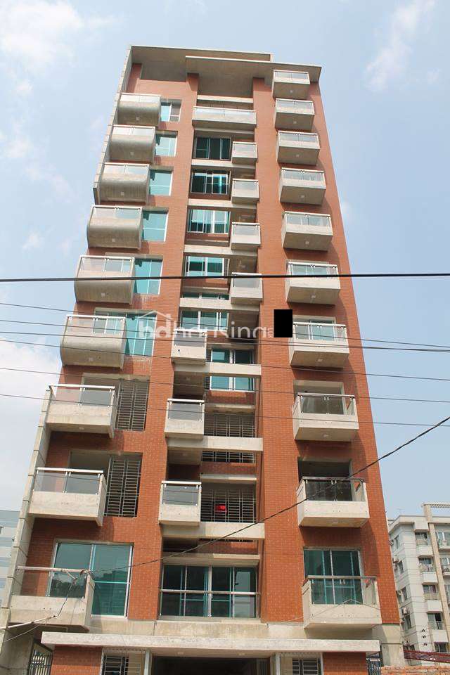 2000sft South Facing Fare Face Ready Apartment @ D Block, Apartment/Flats at Bashundhara R/A