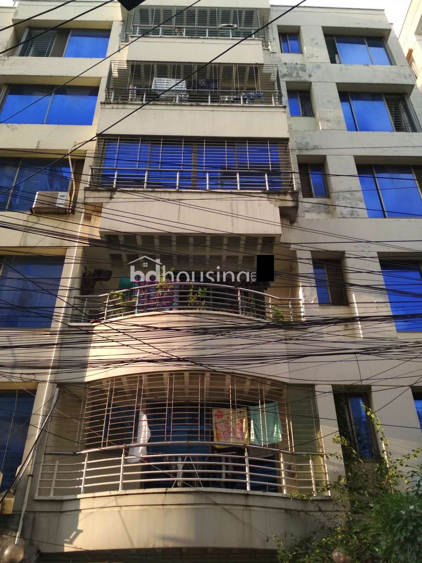 SOUTH FACING FLAT AT PRIME LOCATION, Apartment/Flats at Bashundhara R/A