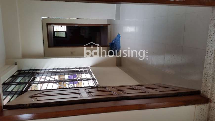 West Razabazar near Square Hospital, Apartment/Flats at Raja Bazar