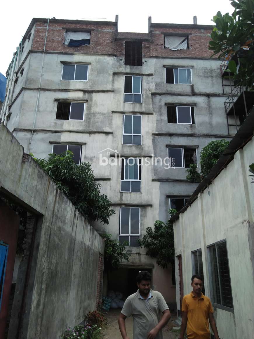 Pansi building .Gazipur cowrasta tae 12.5 kata jomi soho 6 floor building bikre hve gas , drain , water ,elextricity  avilable and road side aksing price :9 crore contrac :01991061117, Industrial Space at Gazipur Sadar