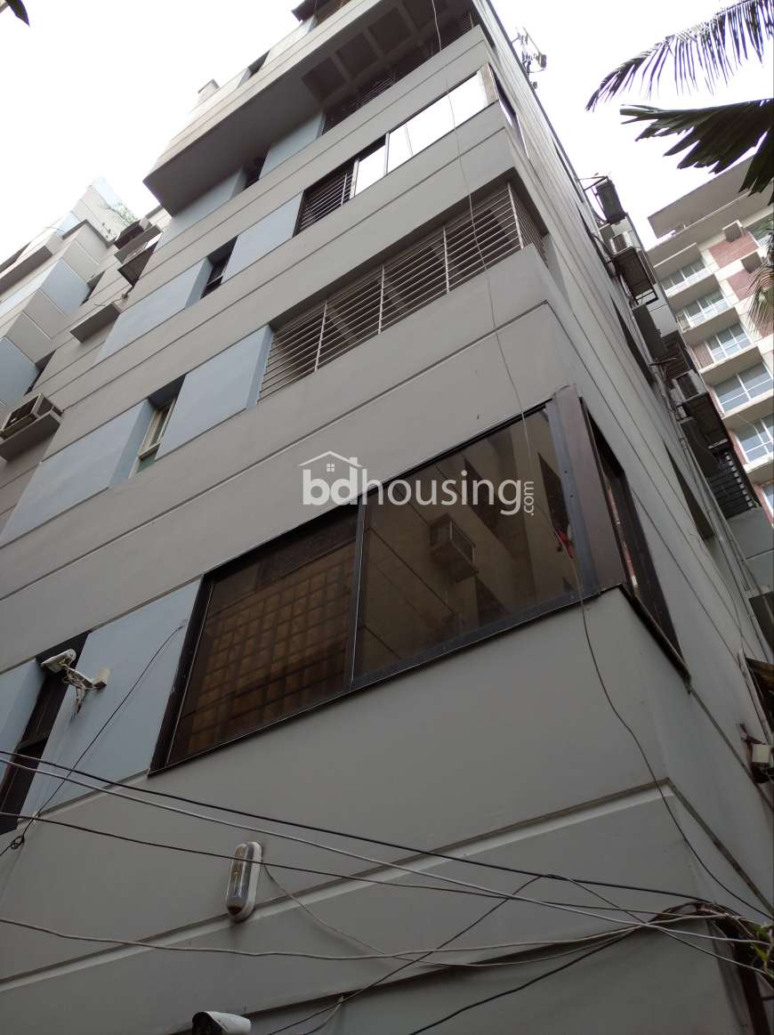 Used 1079 sft Apartment for sale @ Rupnagor R/A., Apartment/Flats at Rupnagar