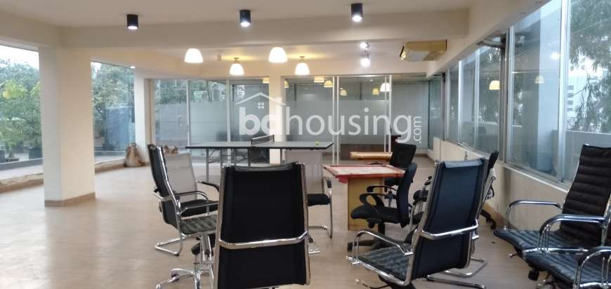 2570 sft Commercial Space Rent Gulshan Avenue, Office Space at Gulshan 01