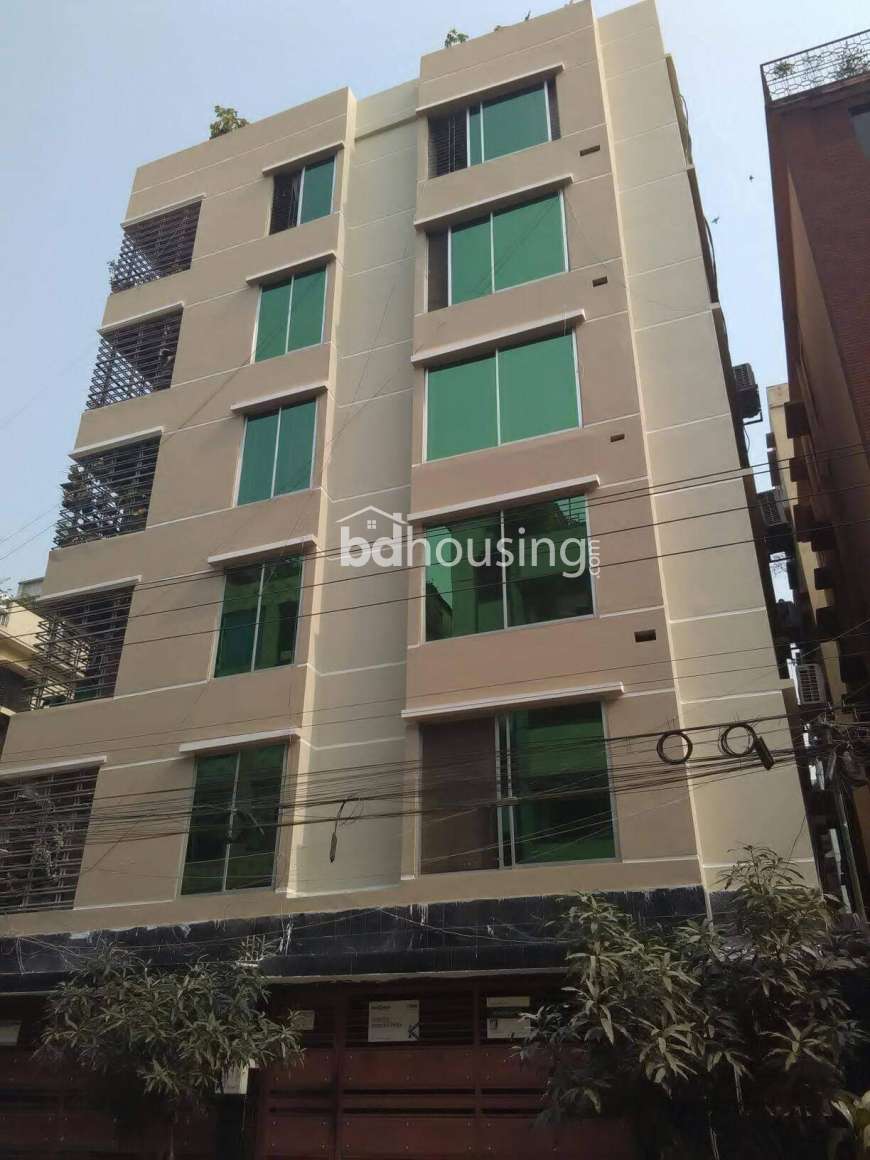 Rent Ground floor. Lift, Gas, CC camera, Apartment/Flats at Uttara