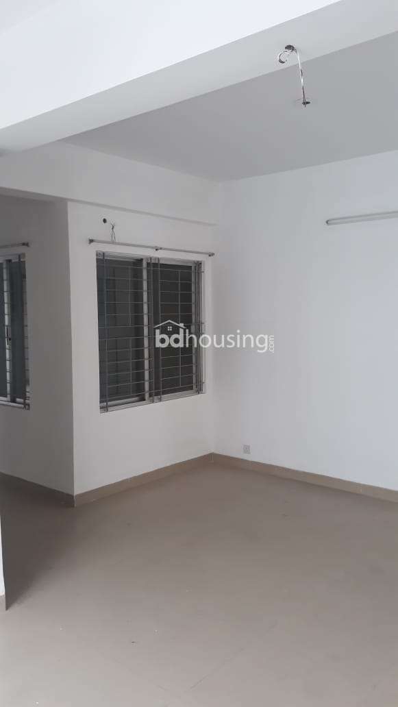 1335 sft. used flat for sale at Block - C, Bashundhara, Apartment/Flats at Bashundhara R/A