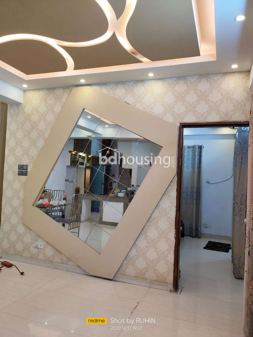 One Fully Furnished Master Bedroom for Male Bachelor (Professional), Sublet/Room at Bashundhara R/A