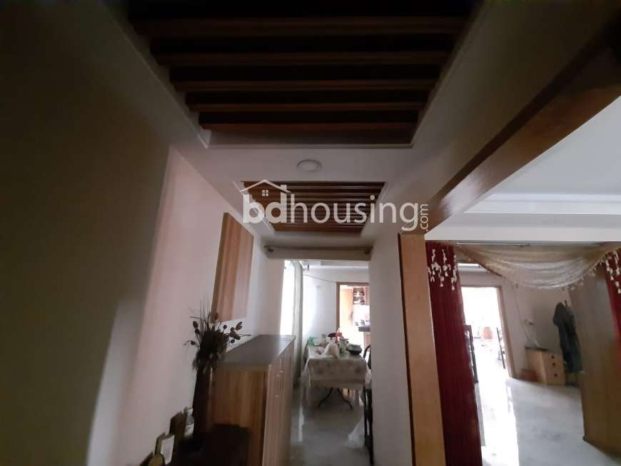 1990 sft. Used Apartment for Sale at Block D, Bashundhara R/A, Apartment/Flats at Bashundhara R/A