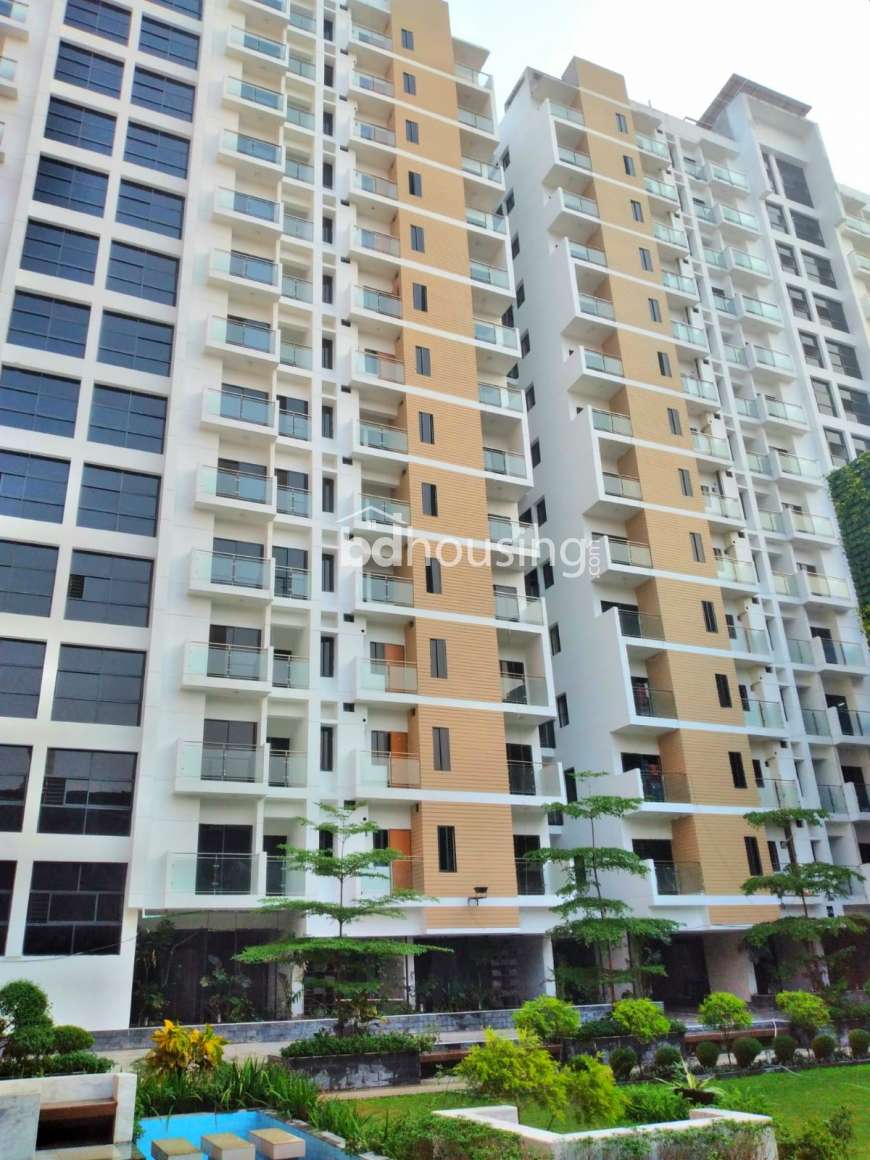 R. Lake Castle, Apartment/Flats at Bashundhara R/A