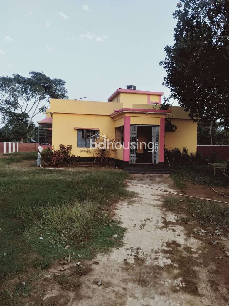 A very attractive semiduplex Banglo at Bhaluka,Mymensingh, Duplex Home at sadar