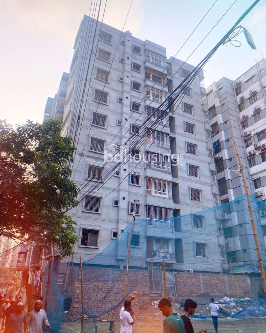 Binimoy Nibash, Apartment/Flats at Banasree