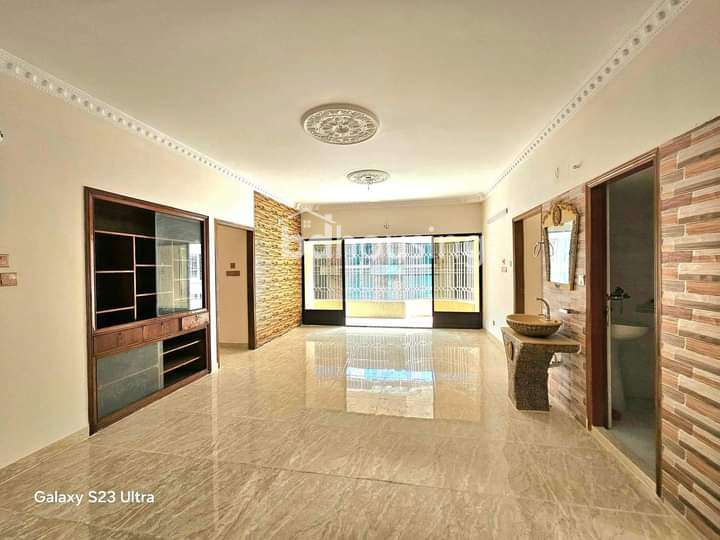 2350 sft Apartment like New , Apartment/Flats at Uttara