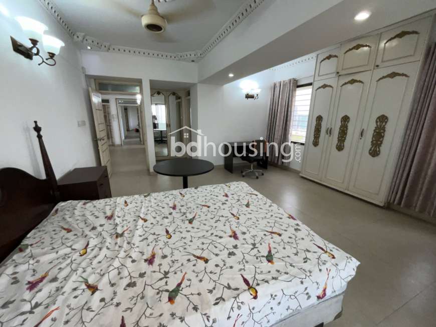 Luxurious Furnished Apartment for Rent – Baridhara Diplomatic Zone, UN Road, Apartment/Flats at Baridhara