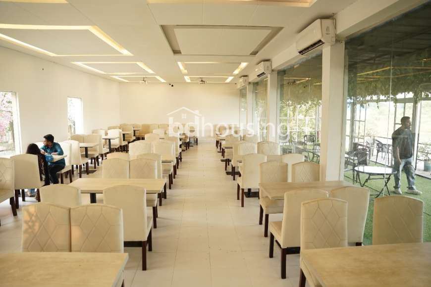 Wonderland Amusement Park Restaurant, Showroom/Shop/Restaurant at Madani Avenue