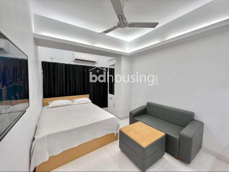  Furnished 1-Bhk Studio Apartment in Bashundhara R/A for Rent, Apartment/Flats at Bashundhara R/A