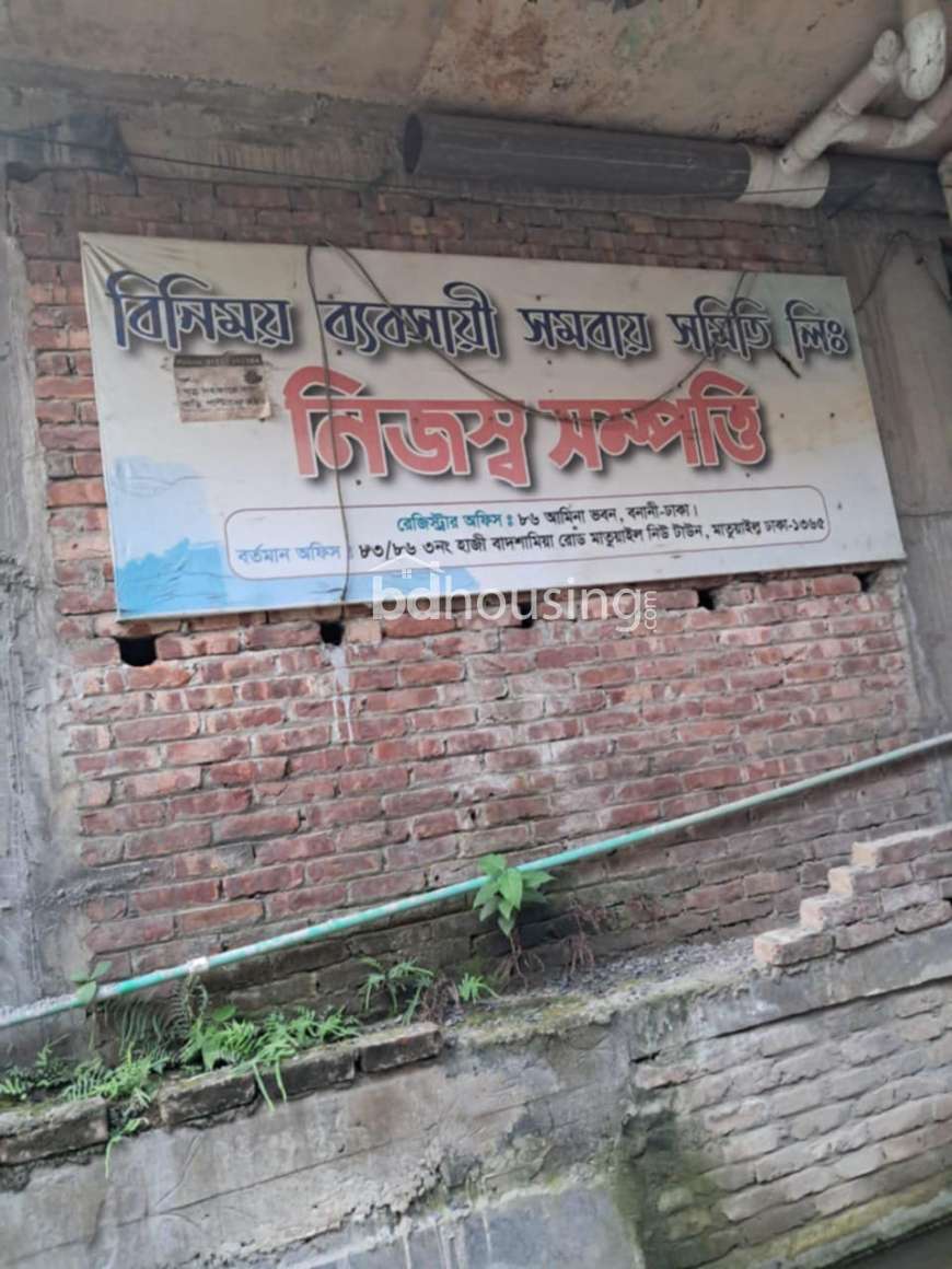 Somobay somiti , Apartment/Flats at Matuail