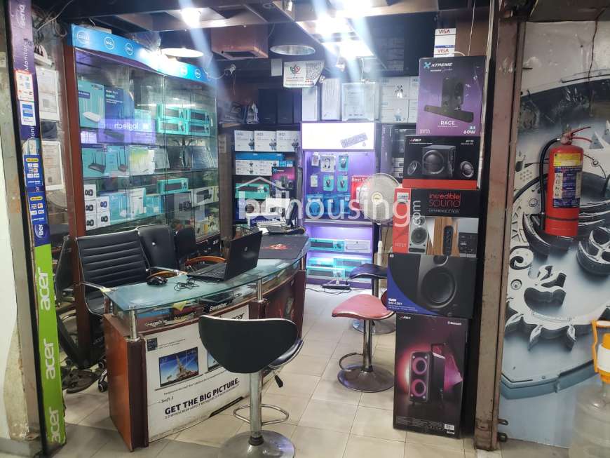 177 Sqr Feet READY SHOWROOM SPACE SELL AT ELEPHANT ROAD MULTIPLAN CENTER, Showroom/Shop/Restaurant at Elephant Road