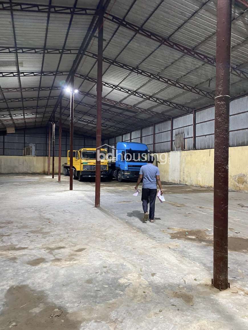 Trusted Shipping Lines Warehouse, Office Space at Bandar