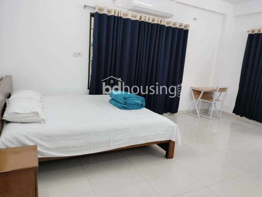 Modern Furnished 3-Bedroom Apartment Rent in Bashundhara R/A, Dhaka, Apartment/Flats at Bashundhara R/A