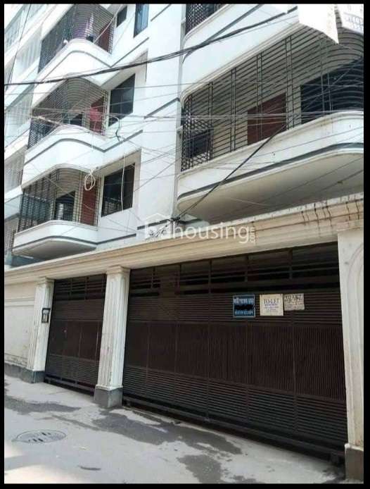 West Razabazar, Panthapath, Dhaka 1215, Independent House at Raja Bazar