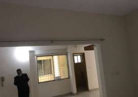 1390 sqft, 3  Beds Flats for Rent at Green Road Apartment/Flats at 