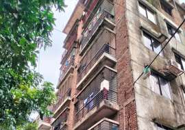 মোট ১৬০০sft এর দক্ষিন মুখি ২ টি ফ্লাট Apartment/Flats at 