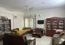 4 Beds Used Apartment for Sale at Bashundhara R/A Apartment/Flats at 